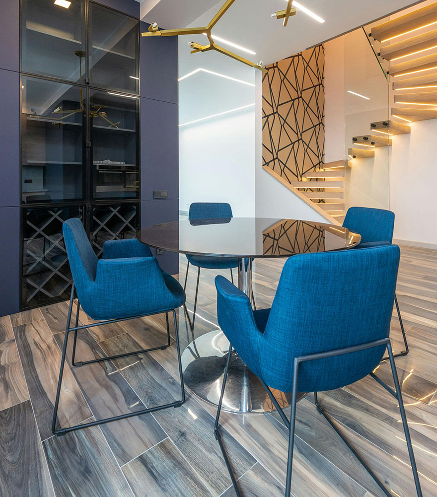 Let's Discuss your next move